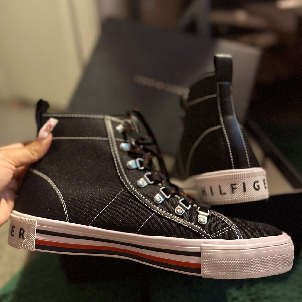 Tommy Hilfiger Black Canvas Sneakers